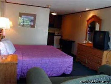 Budgetel Inn & Suites Columbus